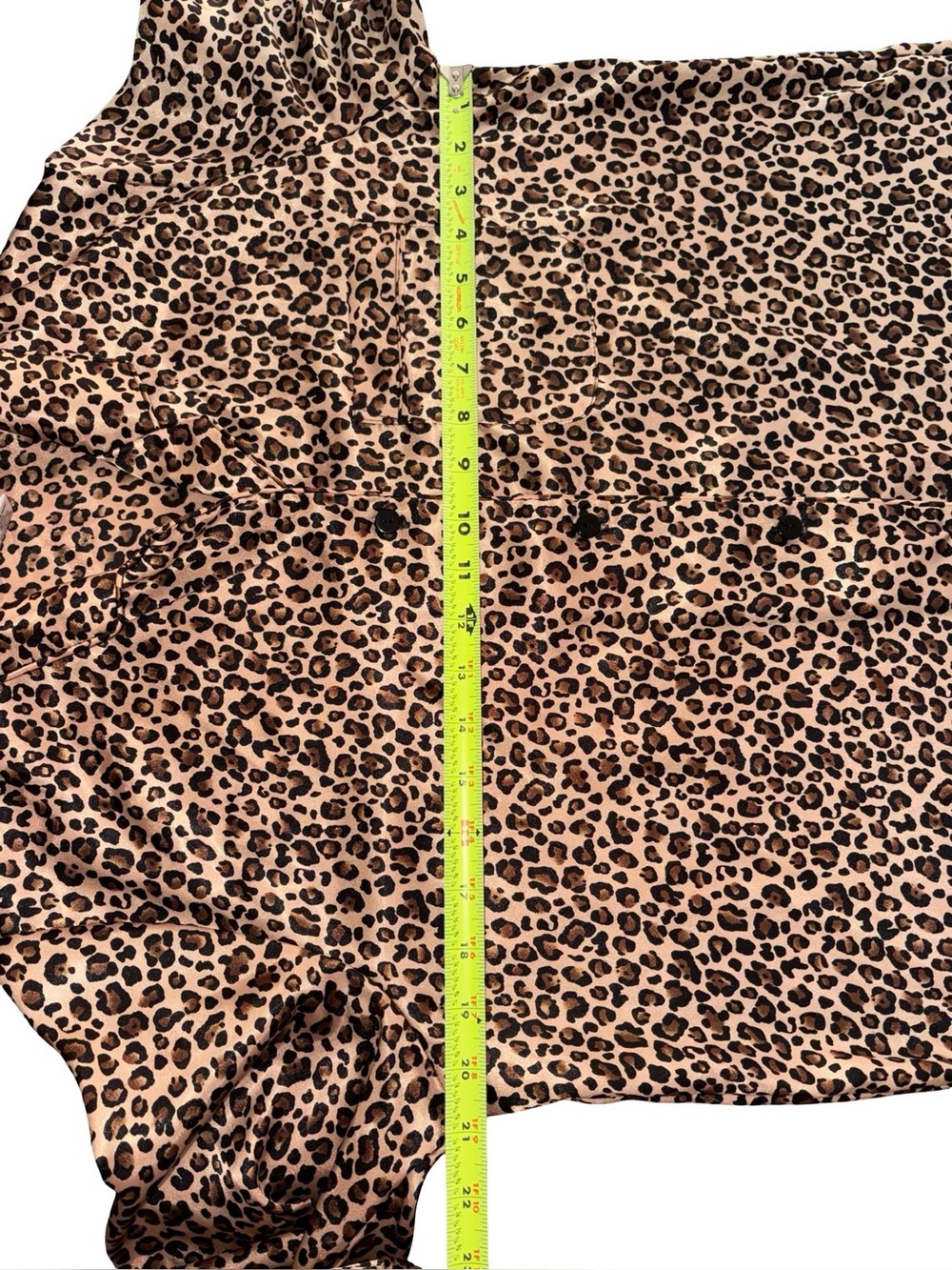 Morgan Taylor Intimates Leopard Print Pajama Top Satin Finish Size M Loungewear - Picture 5 of 7